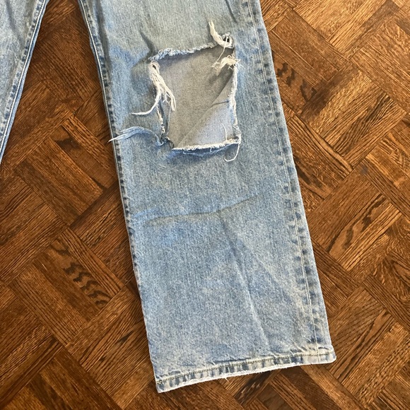 ❌SOLD!❌ Pilcro baggy high waist distressed jeans - Picture 3 of 12